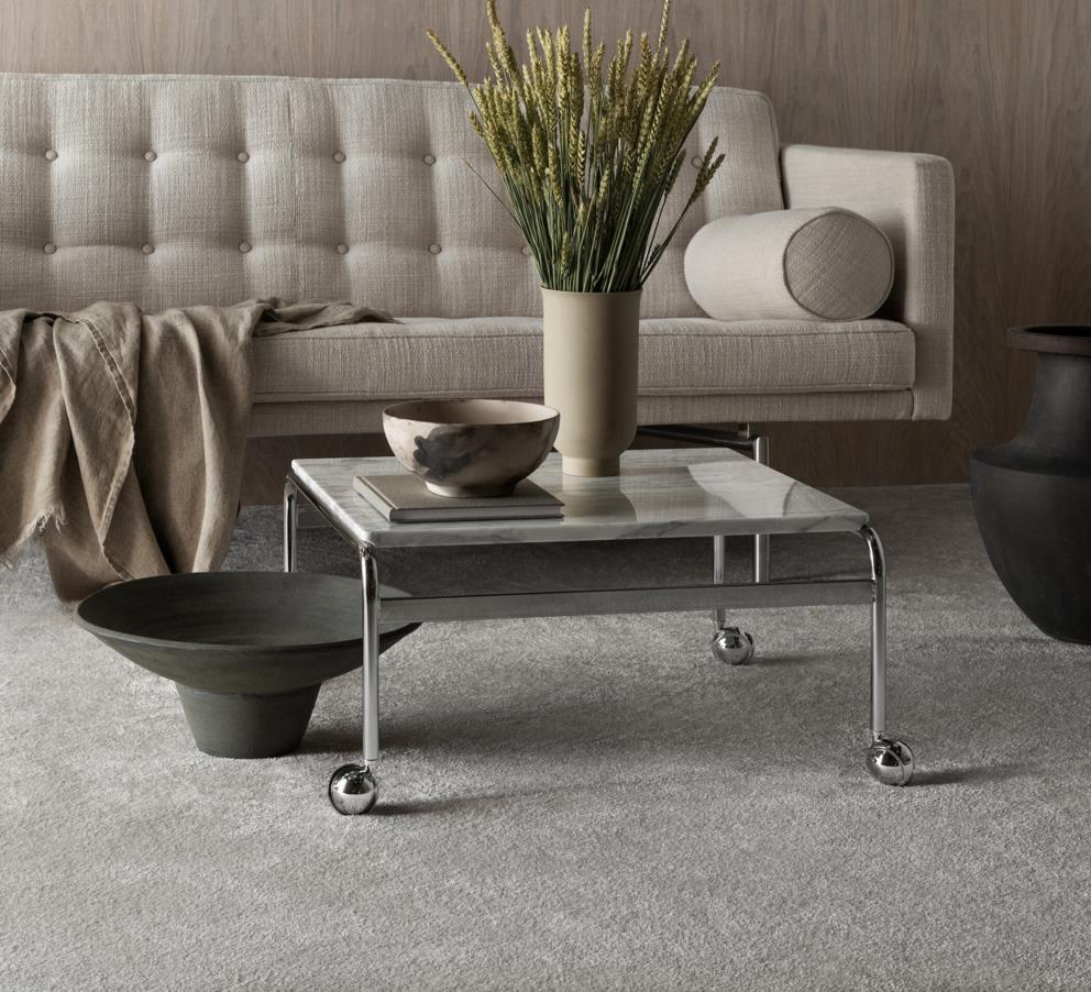 Τραπέζι Karin σε λευκό μάρμαρο της Καράρα